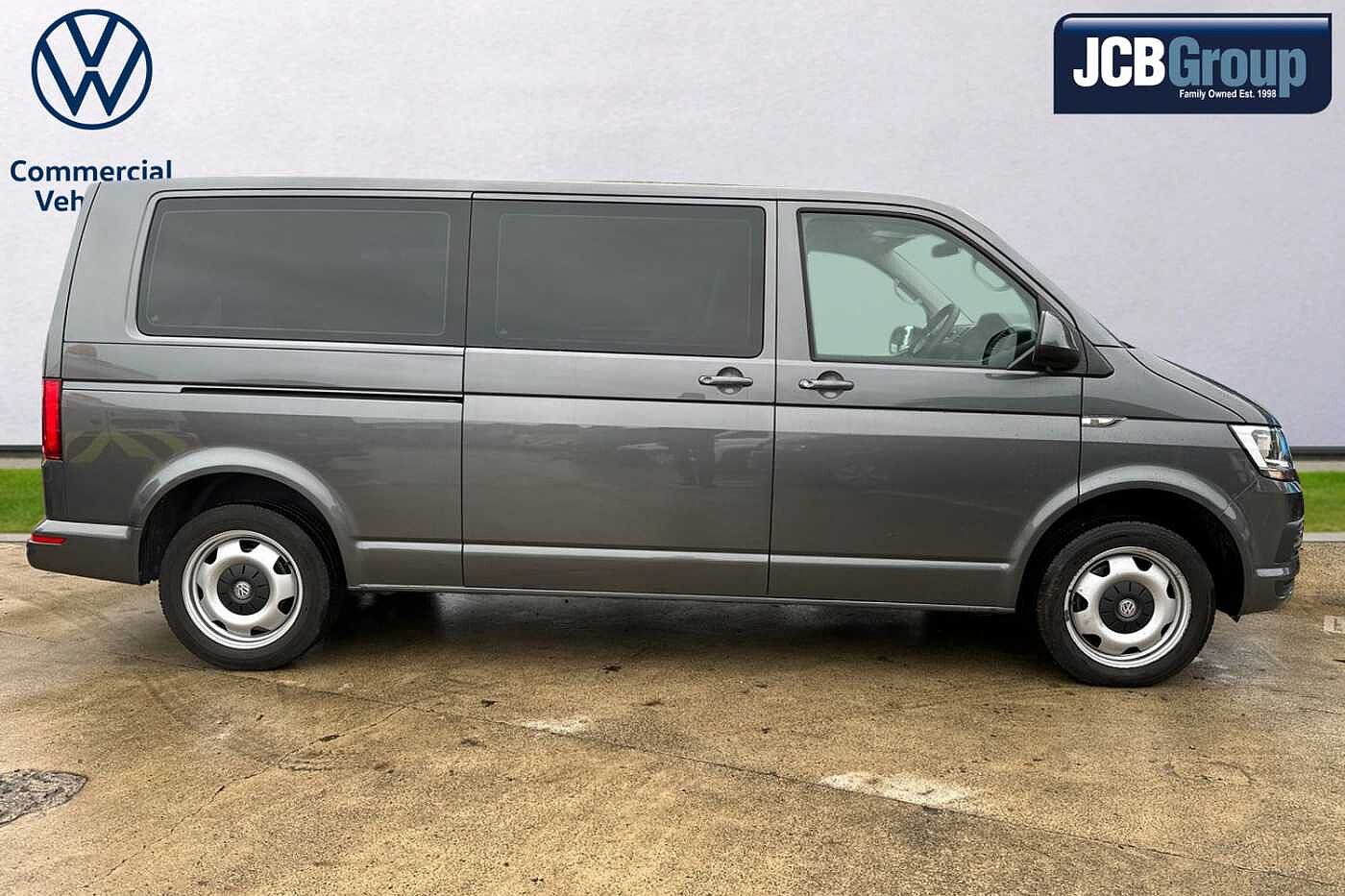 Volkswagen Transporter Shuttle T30 SE LWB 2.0TDI 150PS T32DSG