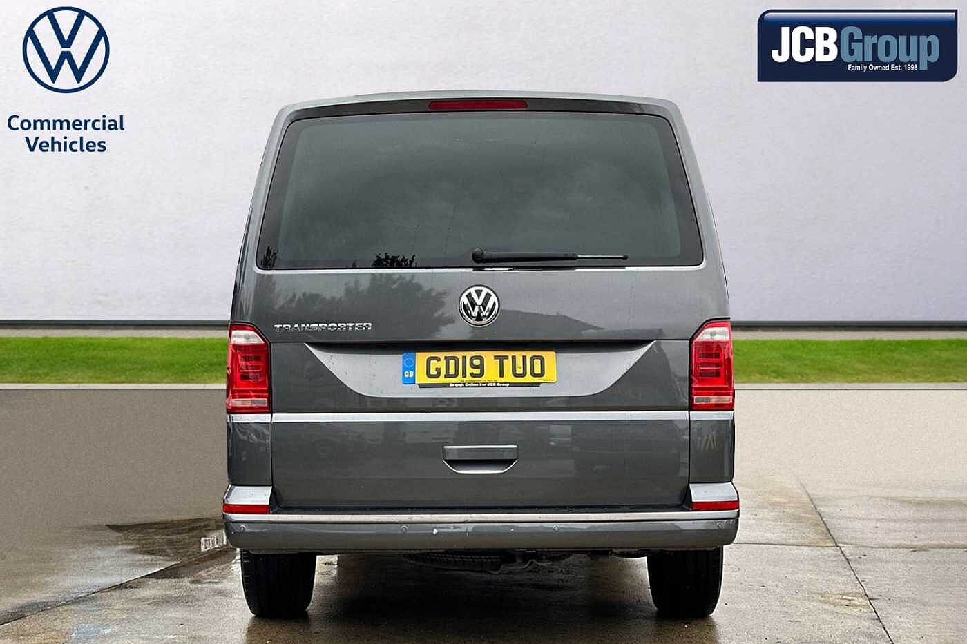 Volkswagen Transporter Shuttle T30 SE LWB 2.0TDI 150PS T32DSG