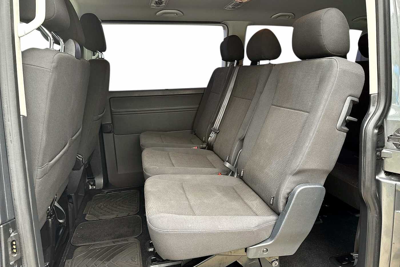 Volkswagen Transporter Shuttle T30 SE LWB 2.0TDI 150PS T32DSG