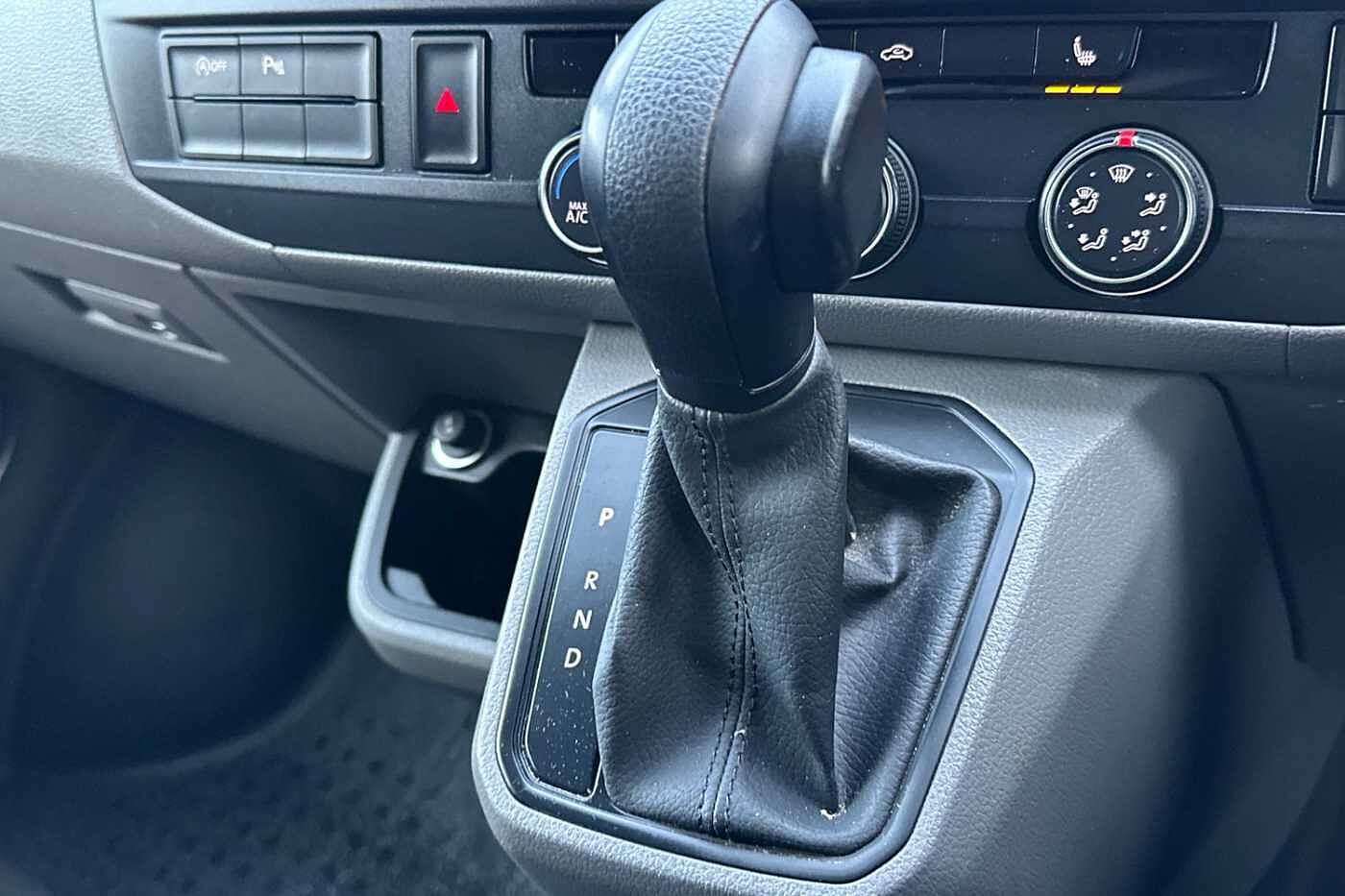 Volkswagen Transporter 2.0TDI (150PS)Eu6 T30 Highline SWB Panel van