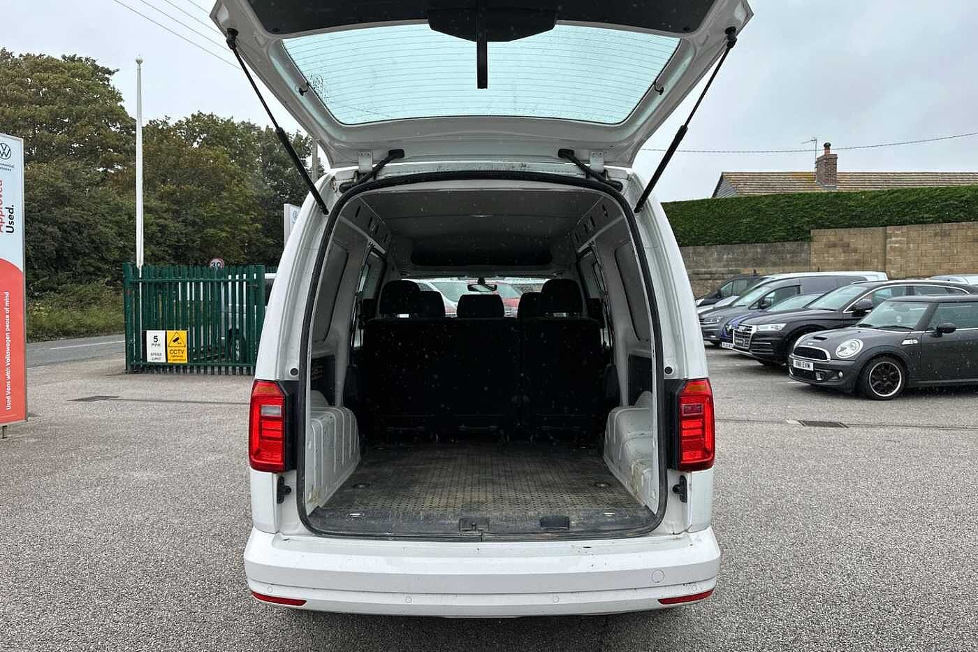 Volkswagen Caddy Maxi Kombi 2.0 TDI (102PS)(Eu6) C20 BMT PV