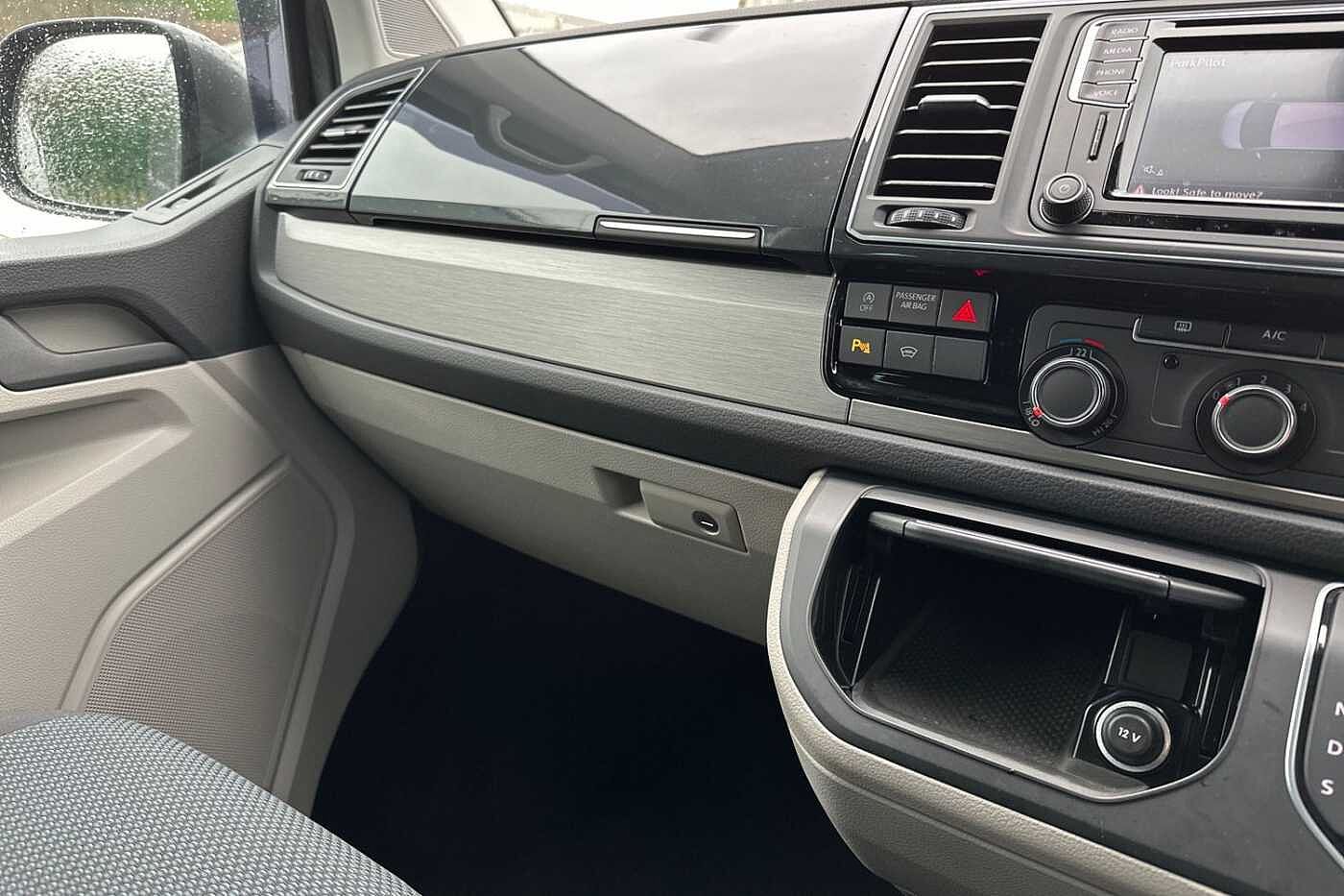 Volkswagen Transporter Kombi 2.0BiTDI 204PS Eu6 T30HL SWB DSG