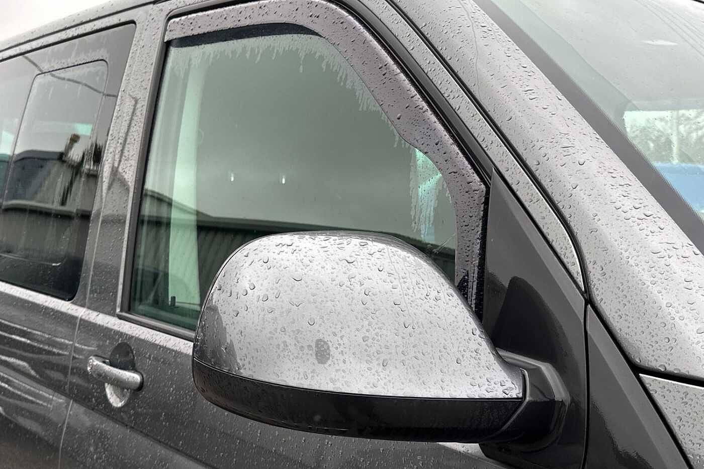 Volkswagen Transporter Kombi 2.0BiTDI 204PS Eu6 T30HL SWB DSG