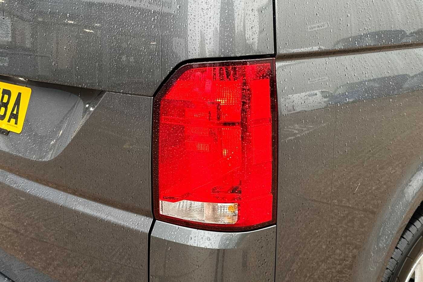 Volkswagen Transporter Kombi 2.0TDI 150 EU6T30 HL BMT SWB