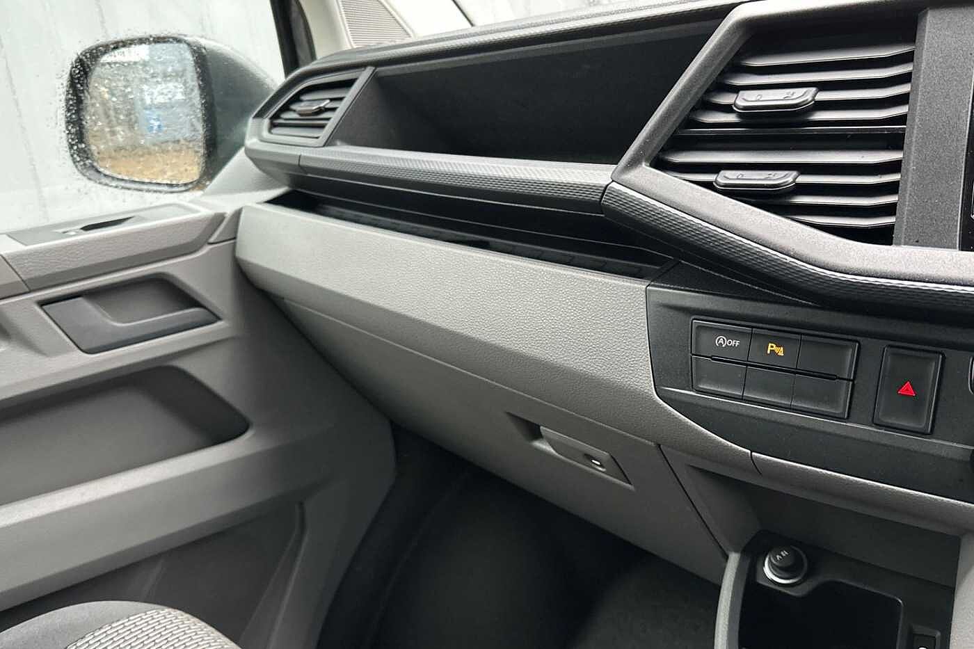 Volkswagen Transporter Kombi 2.0TDI 150 EU6T30 HL BMT SWB
