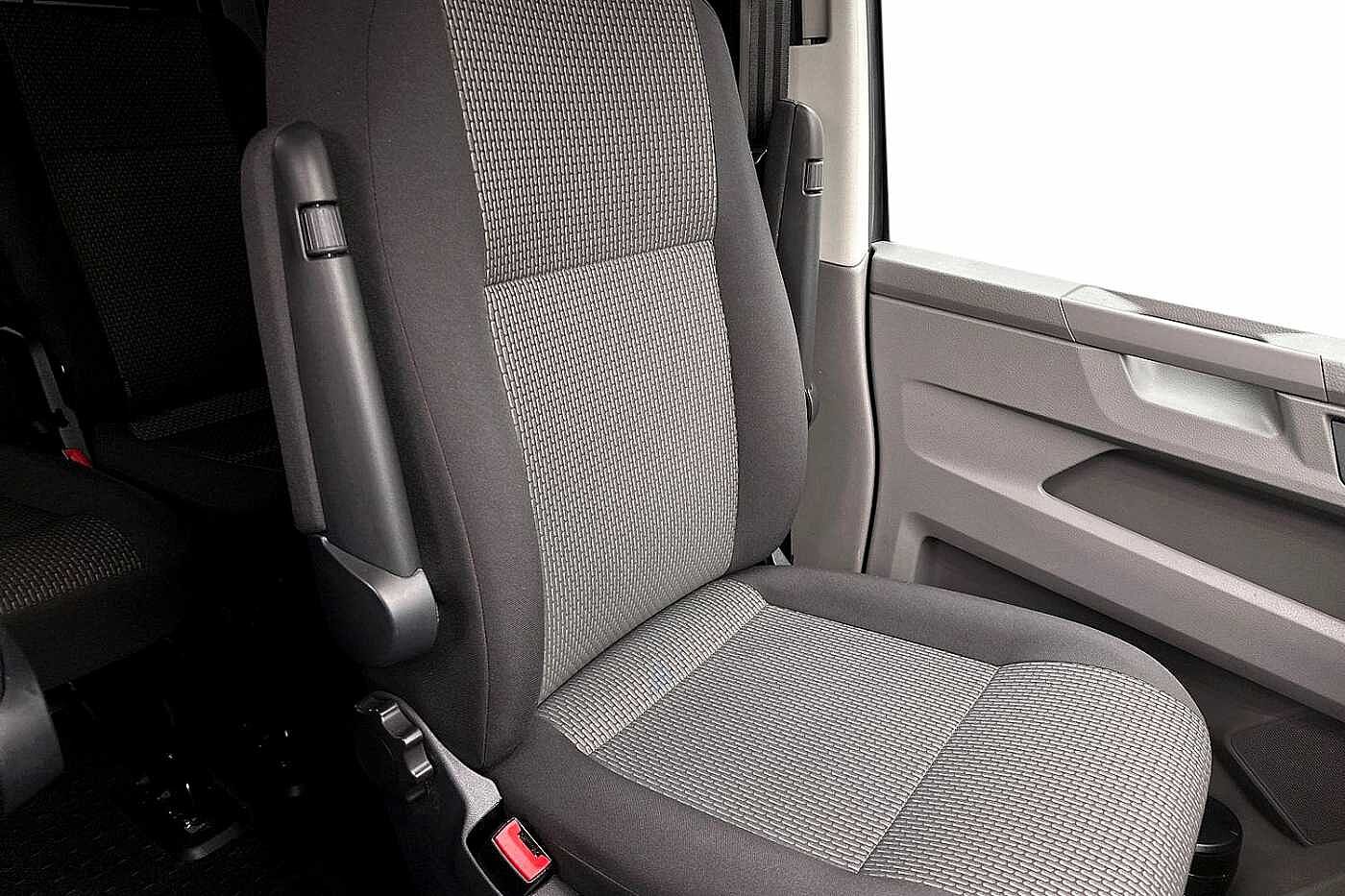 Volkswagen Transporter Kombi 2.0TDI 150 EU6T30 HL BMT SWB