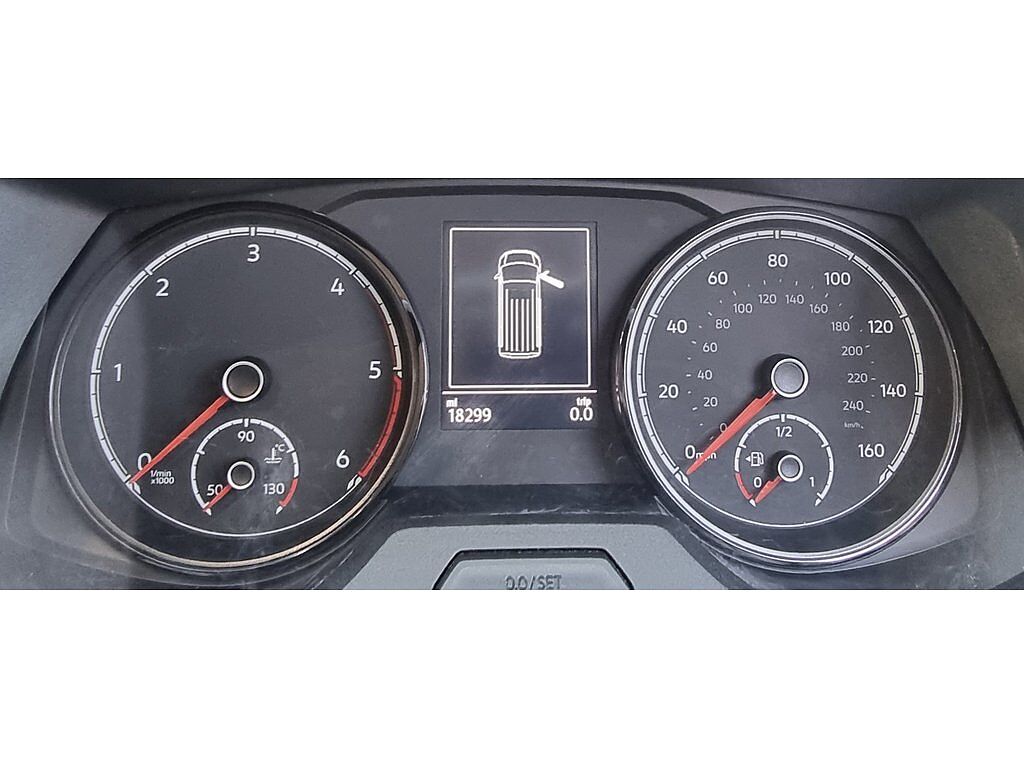 Volkswagen Transporter T30 Panel van Highline LWB 110 PS 2.0 TDI 5sp Manual