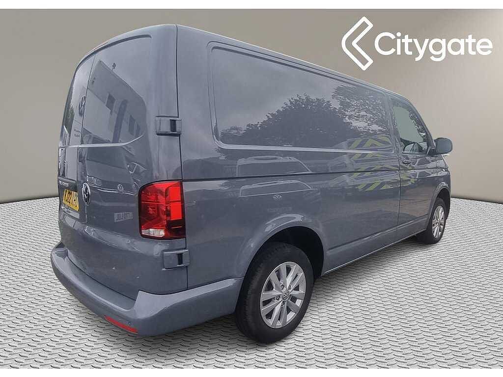 Volkswagen Transporter T28 Panel van Highline SWB 150 PS 2.0 TDI 6sp Manual