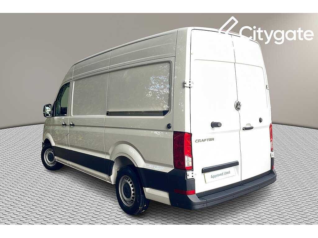 Volkswagen Crafter CR35 Panel van Trendline MWB 140 PS 2.0 TDI 6sp Manual FWD
