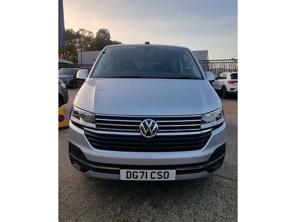 Volkswagen Caravelle Executive SWB 150 PS 2.0 TDI 7sp DSG