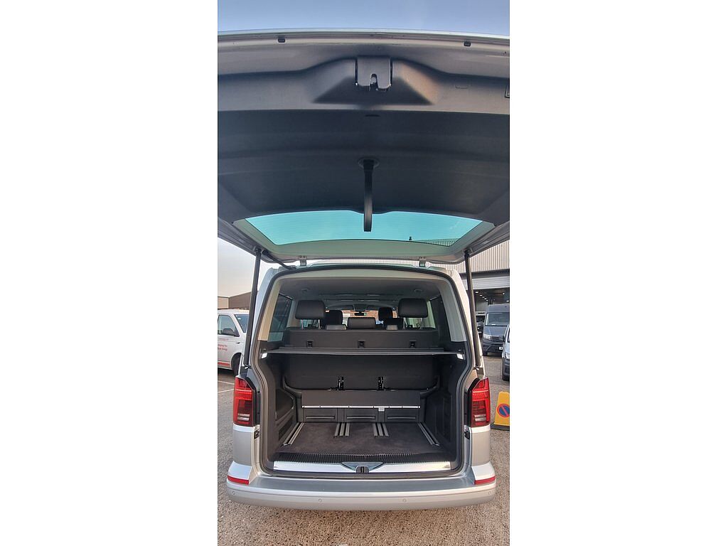 Volkswagen Caravelle Executive SWB 150 PS 2.0 TDI 7sp DSG