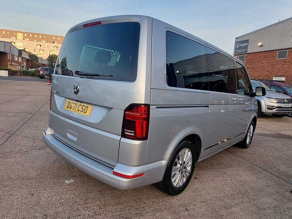 Volkswagen Caravelle Executive SWB 150 PS 2.0 TDI 7sp DSG