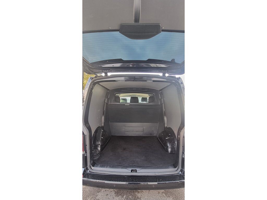 Volkswagen Transporter T32 Kombi Sportline SWB 204 PS 2.0 TDI 7sp DSG