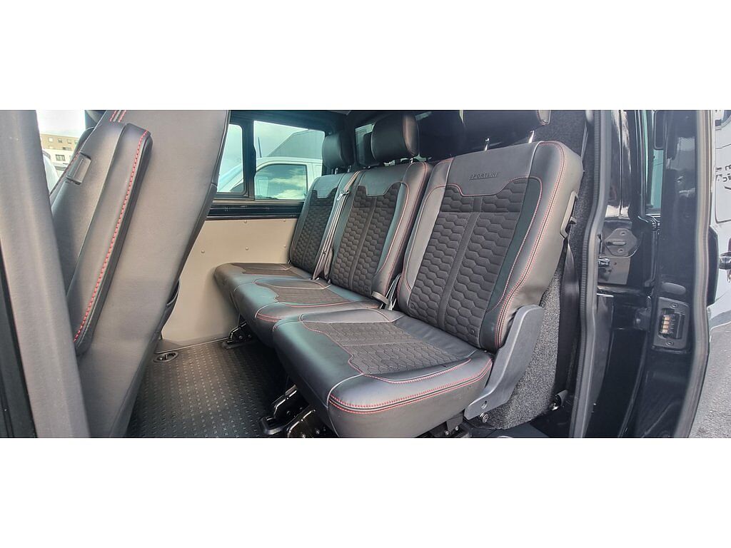 Volkswagen Transporter T32 Kombi Sportline SWB 204 PS 2.0 TDI 7sp DSG