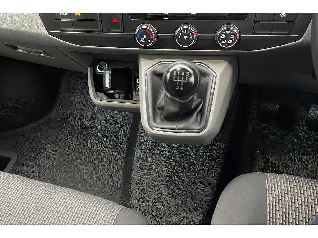 Volkswagen Transporter T28 Panel van Highline SWB 110 PS 2.0 TDI 5sp Manual