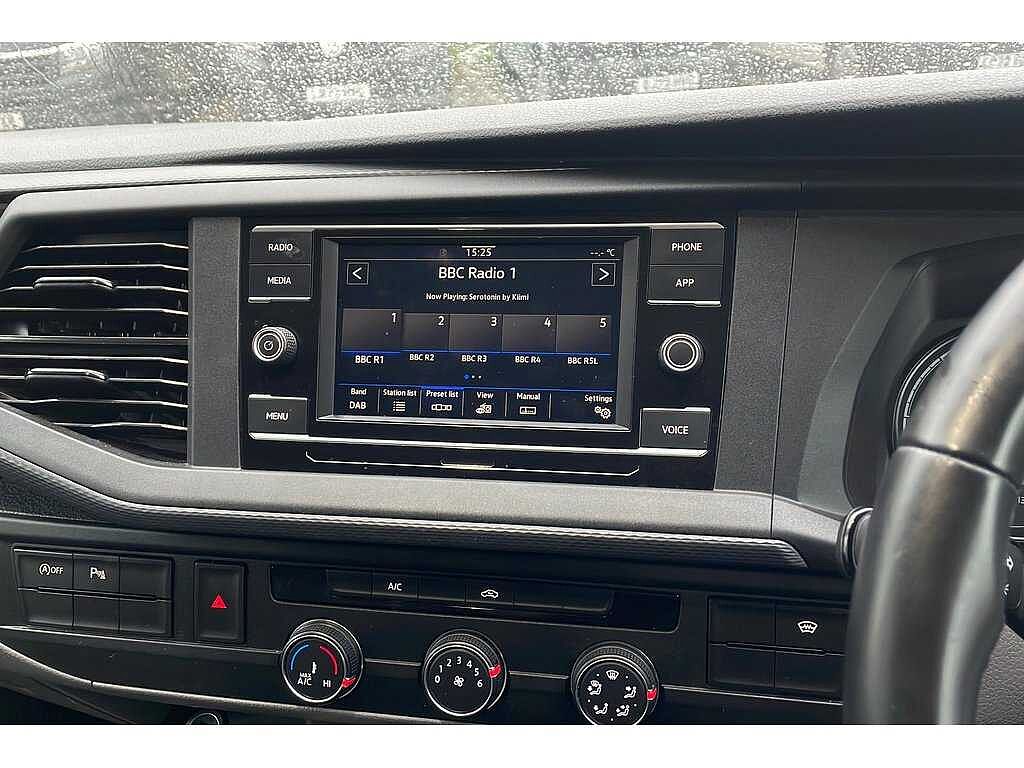 Volkswagen Transporter T28 Panel van Highline SWB 110 PS 2.0 TDI 5sp Manual