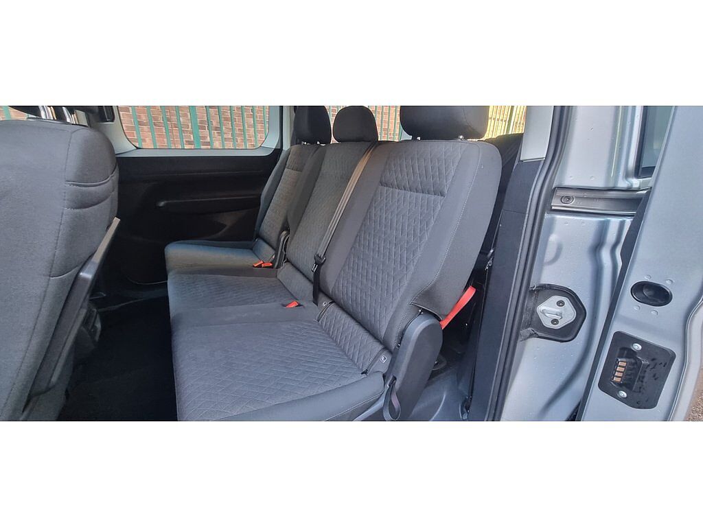 Volkswagen Caddy Maxi C20 Life Maxi 122 PS 2.0 TDI 7sp DSG