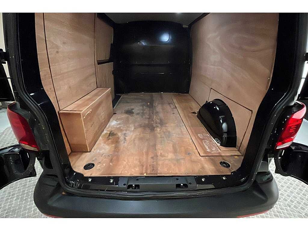 Volkswagen Transporter T28 Panel van Startline SWB 110 PS 2.0 TDI 5sp Manual