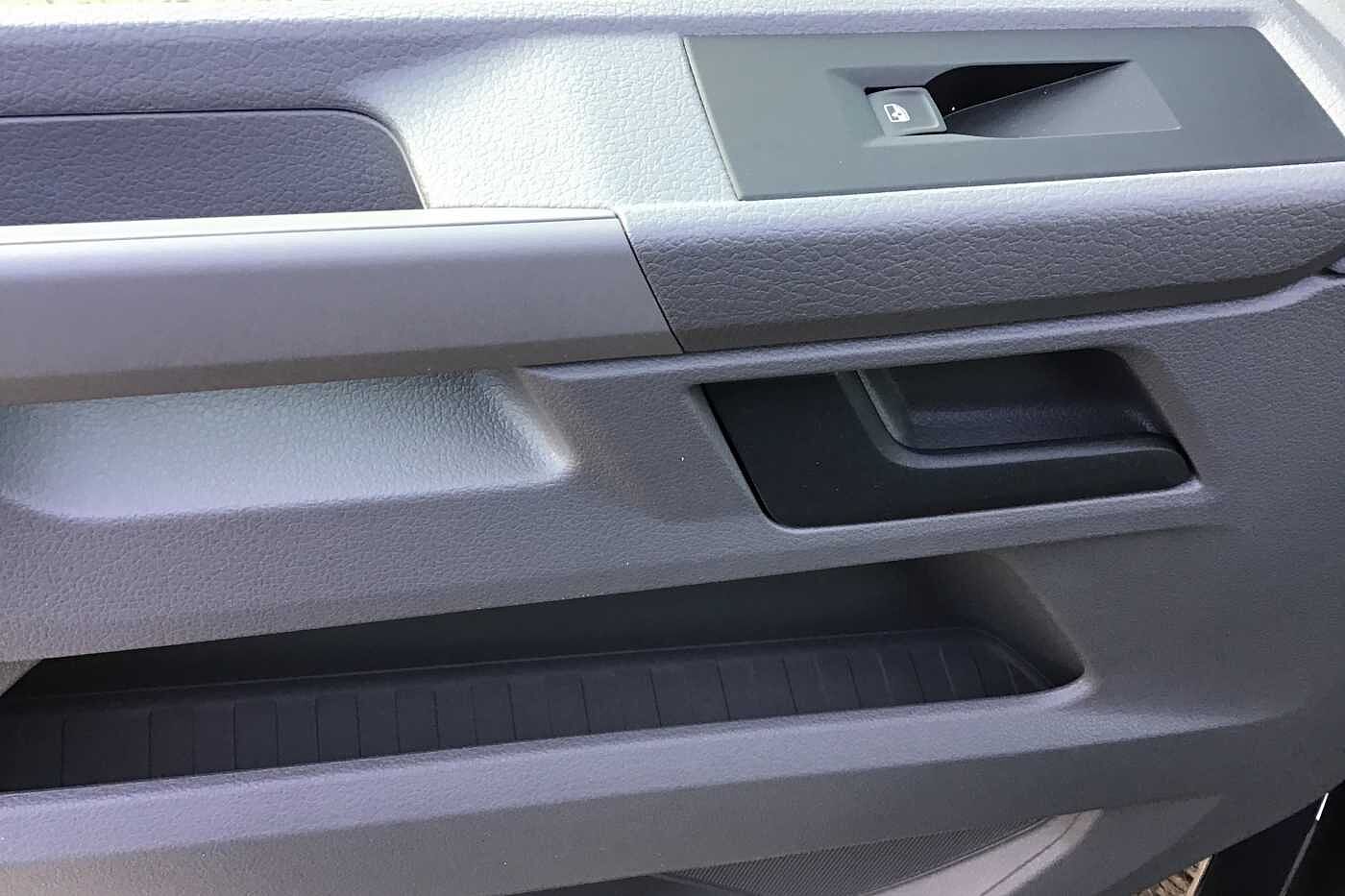 Volkswagen Transporter 2.0TDI 150BHP T28 Highline BMT SWB PV