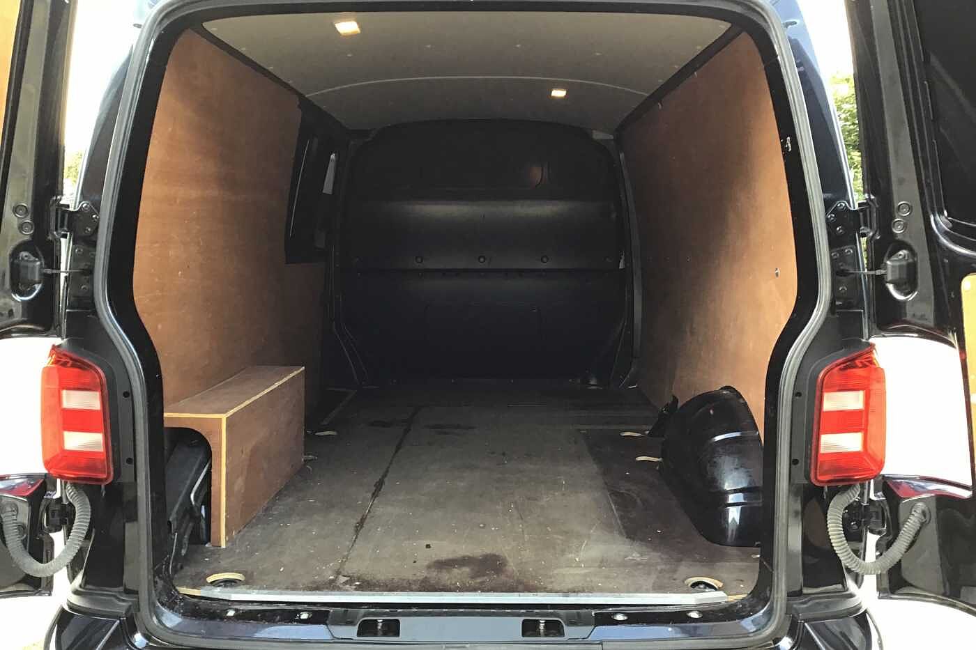 Volkswagen Transporter 2.0TDI 150PS T30 Highline LWB BMT PV