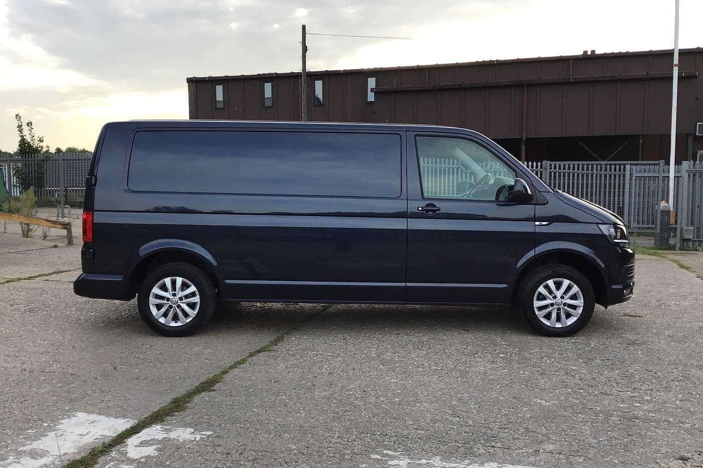 Volkswagen Transporter 2.0TDI 150PS T30 Highline LWB BMT PV