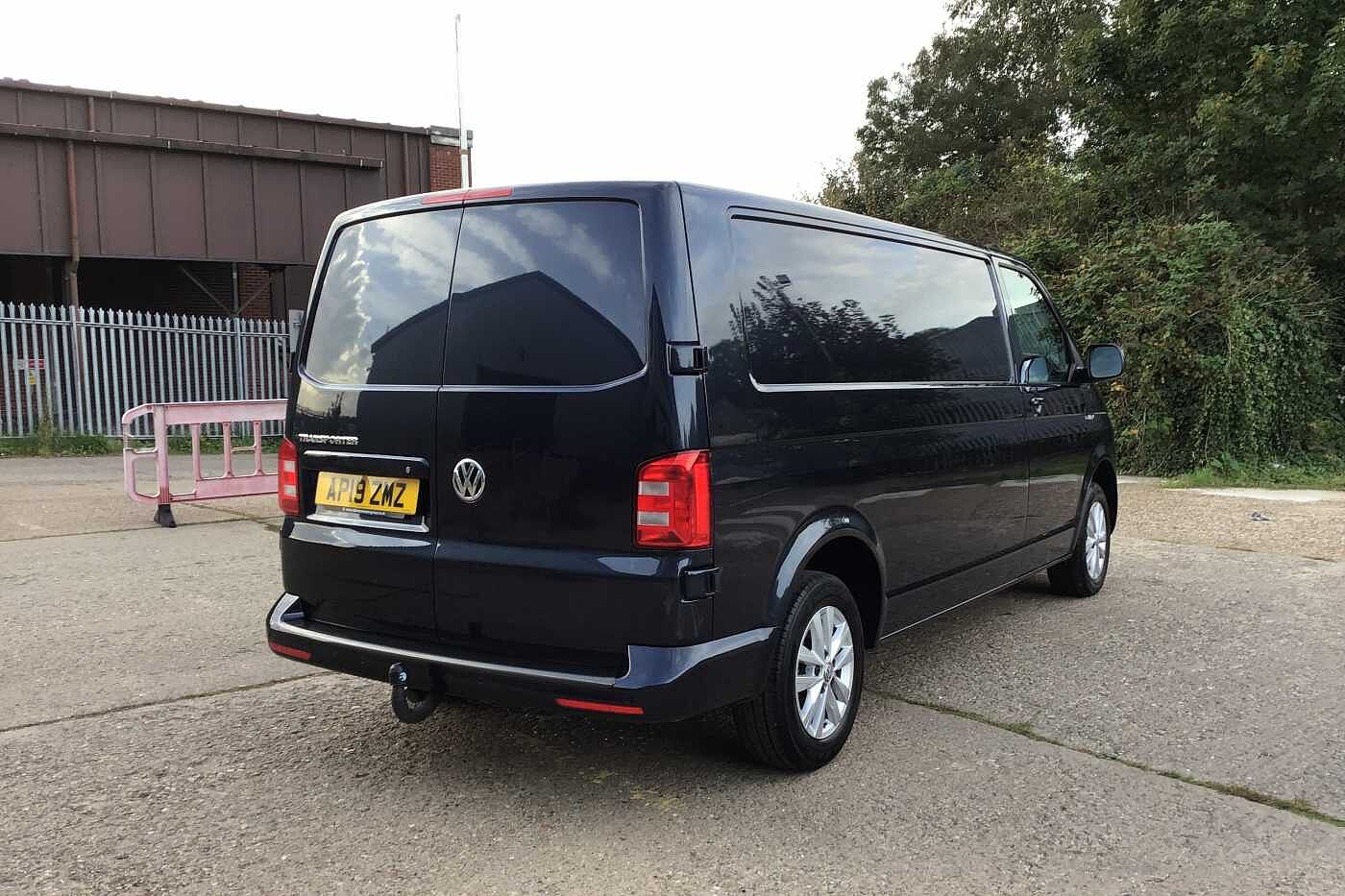 Volkswagen Transporter 2.0TDI 150PS T30 Highline LWB BMT PV