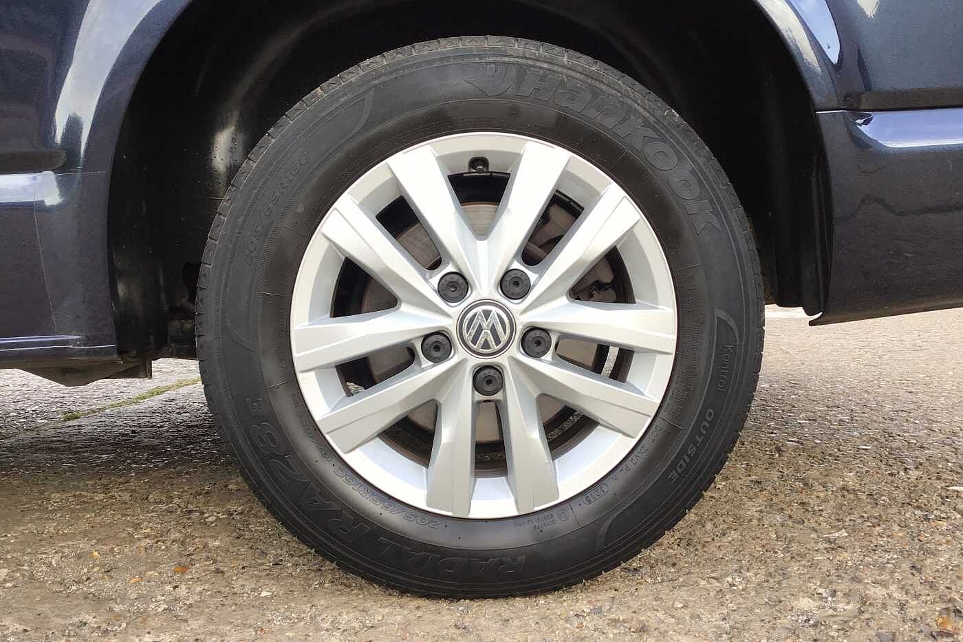Volkswagen Transporter 2.0TDI 150PS T30 Highline LWB BMT PV