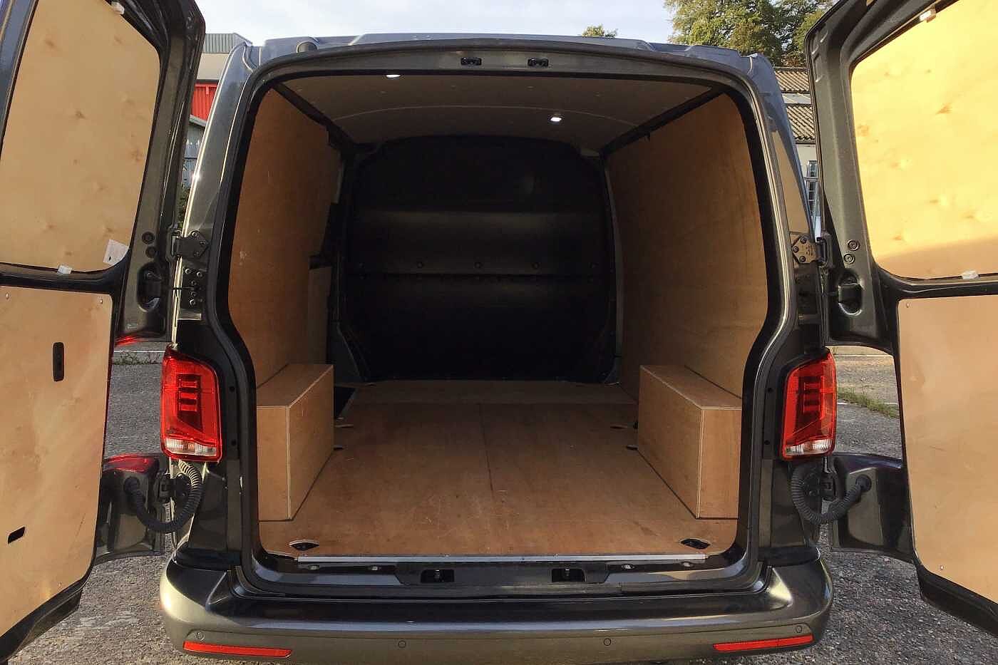 Volkswagen Transporter 2.0TDI (150PS)Eu6 T30 Highline LWB PV