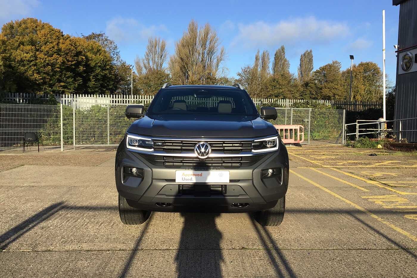 Volkswagen Amarok Diesel D/Cab Pick Up PanAmericana 3.0 V6 TDI 240 4M Auto