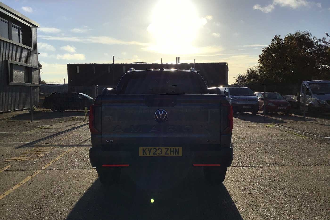 Volkswagen Amarok Diesel D/Cab Pick Up PanAmericana 3.0 V6 TDI 240 4M Auto