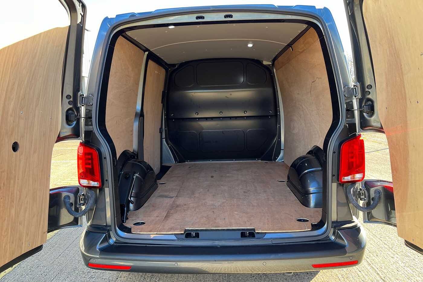 Volkswagen Transporter T28 Swb Diesel 2.0 TDI 110 Highline Van