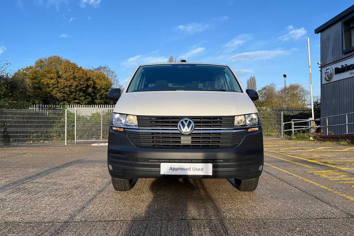 Volkswagen Transporter 2.0TDI 110ps T28 Startline BMT LWB PV (AIR CON)