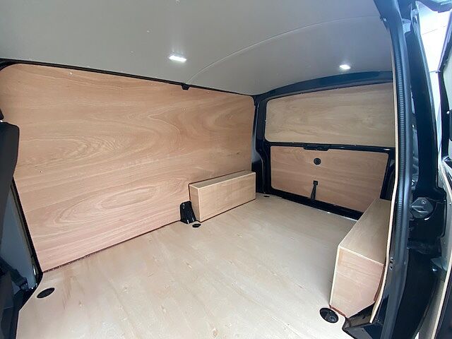 Volkswagen Transporter 2.0TDI 150ps T28 Highline BMT SWB PV D