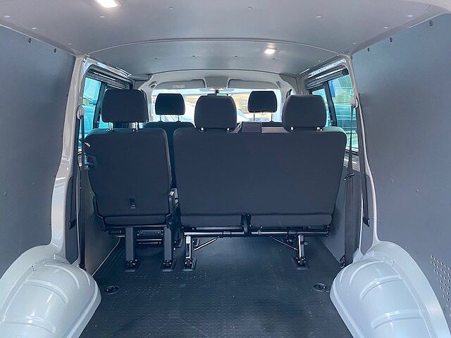 Volkswagen Transporter Kombi 2.0TDI 150 T32 Highline BMT SWB