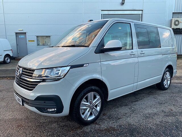 Volkswagen Transporter Kombi 2.0TDI 150 T32 Highline BMT SWB