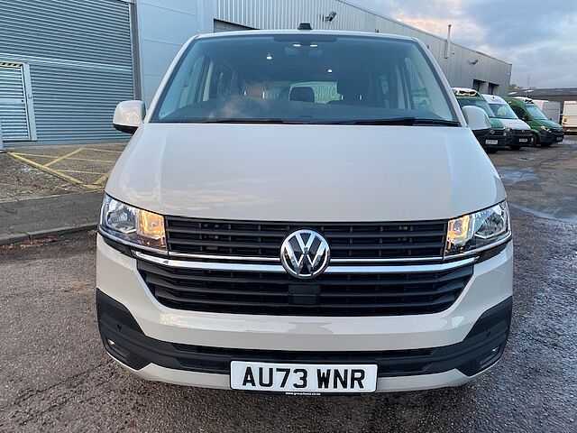 Volkswagen Transporter Kombi 2.0TDI 150 T32 Highline BMT SWB