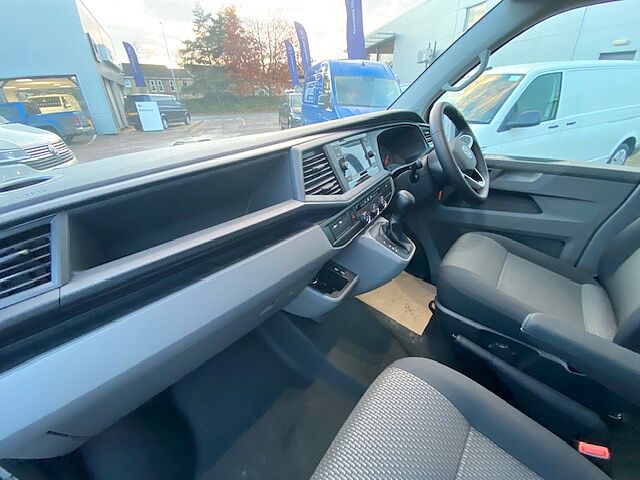 Volkswagen Transporter Kombi 2.0TDI 150 T32 Highline BMT SWB