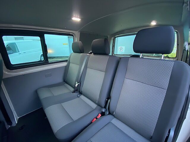 Volkswagen Transporter Kombi 2.0TDI 150 T32 Highline BMT SWB
