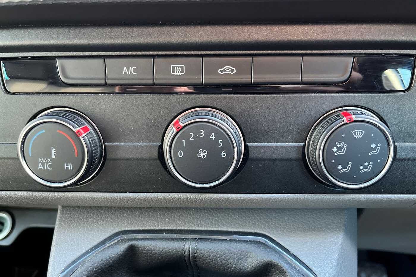 Volkswagen Transporter Kombi 2.0TDI 110ps(Eu6d) T30 High SWB