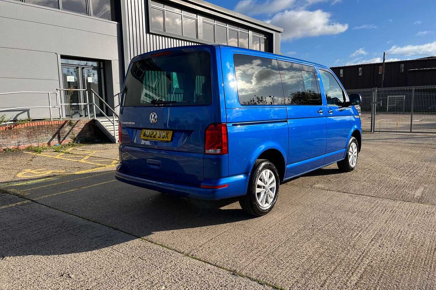 Volkswagen Transporter Kombi 2.0TDI 110ps(Eu6d) T30 High SWB