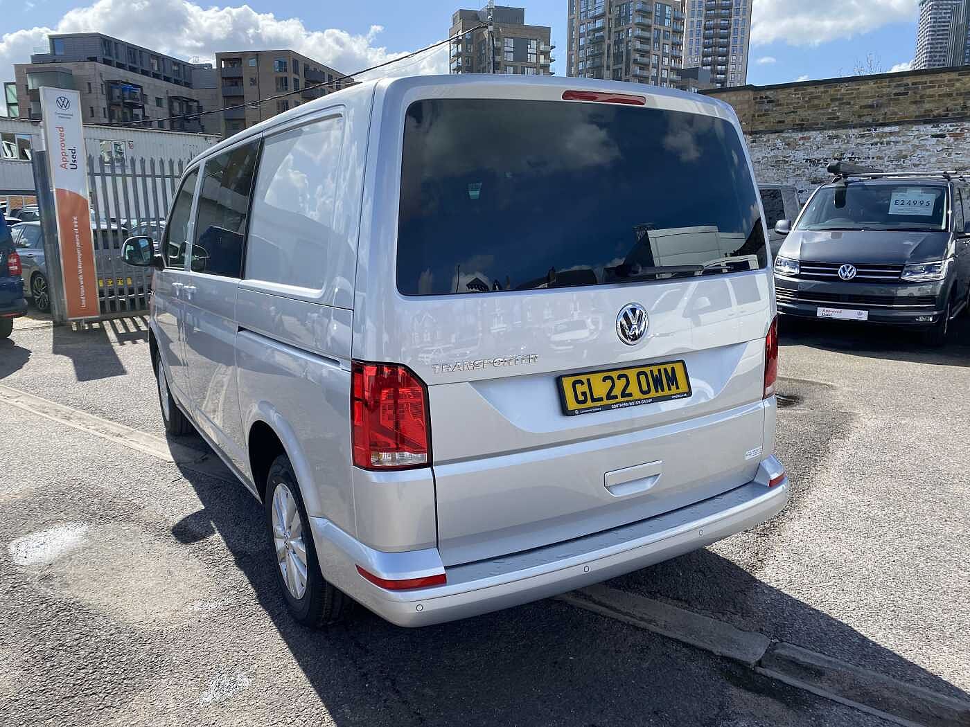 Volkswagen Transporter T30 Swb Diesel 2.0 TDI 110 Highline Kombi Van