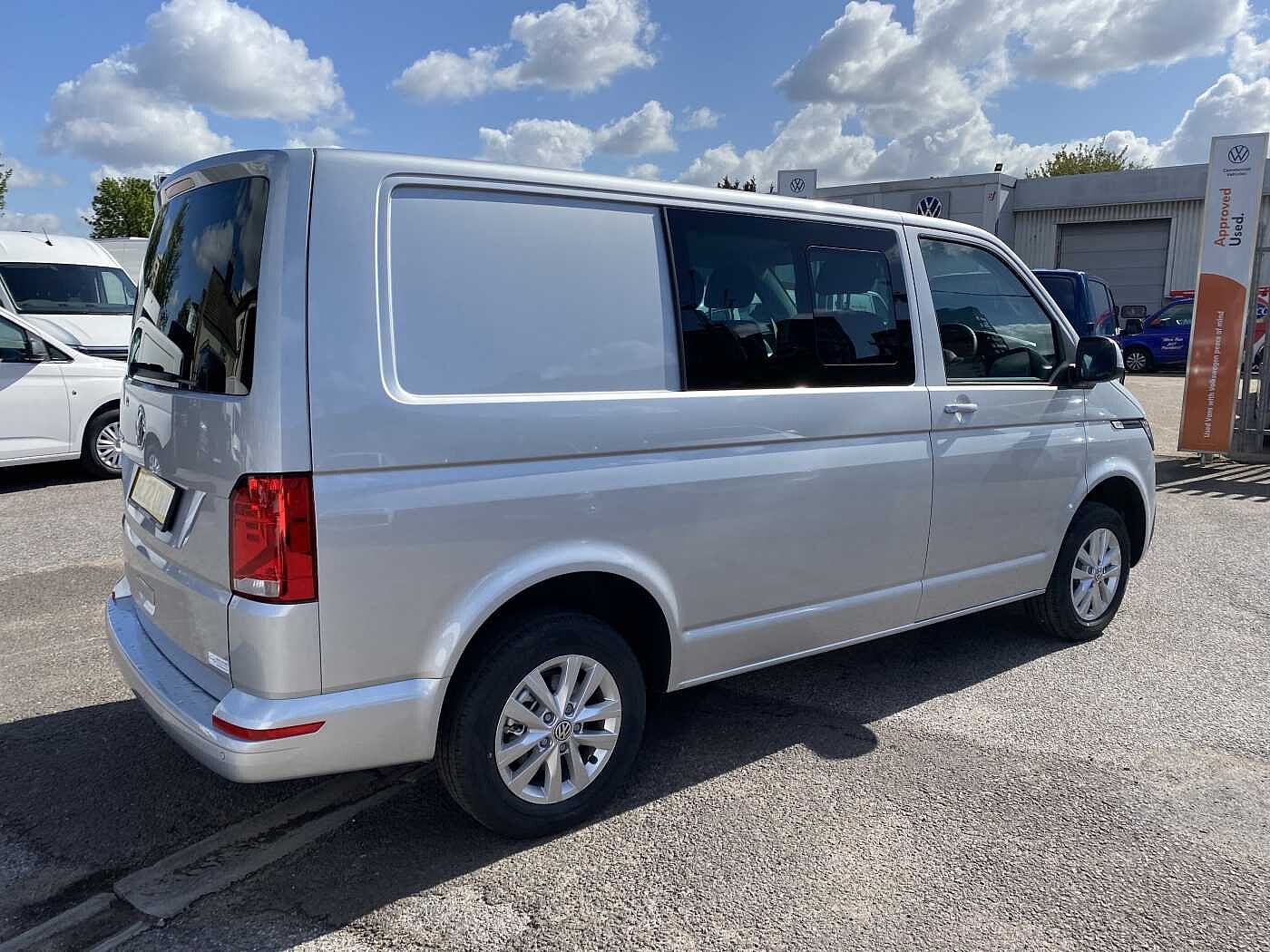 Volkswagen Transporter T30 Swb Diesel 2.0 TDI 110 Highline Kombi Van
