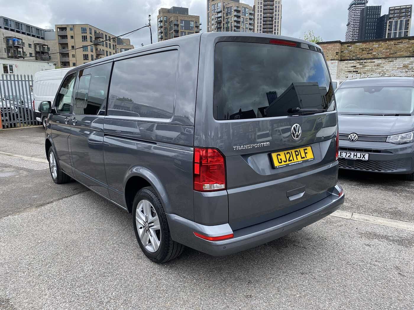 Volkswagen Transporter 2.0TDI 150ps T32 Highline BMT LWB PV D
