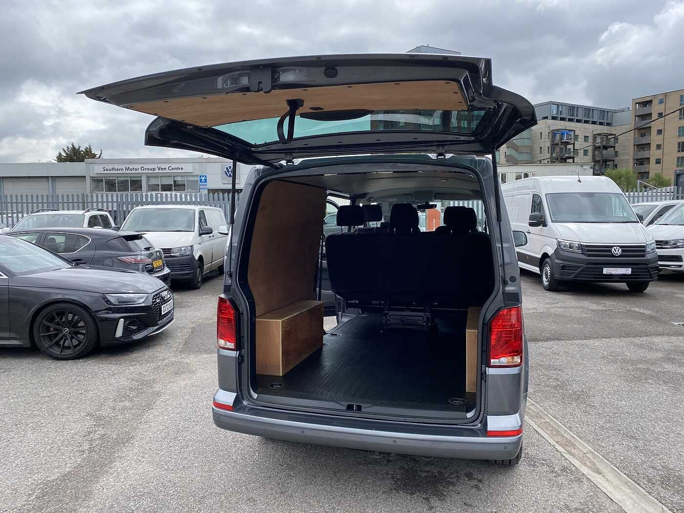 Volkswagen Transporter 2.0TDI 150ps T32 Highline BMT LWB PV D