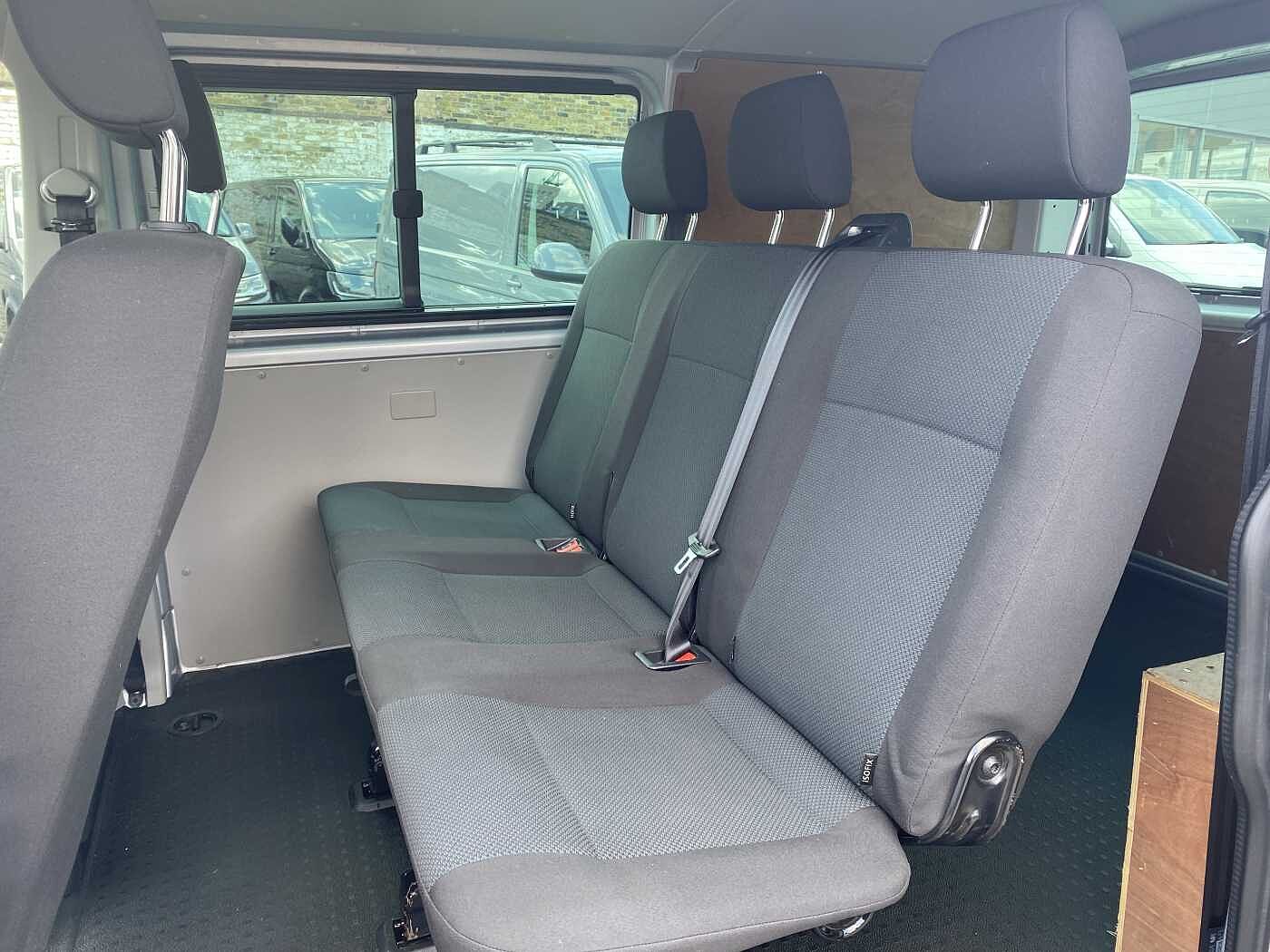 Volkswagen Transporter Kombi 2.0TDI 102PS EU6 T30 HL BMT SWB
