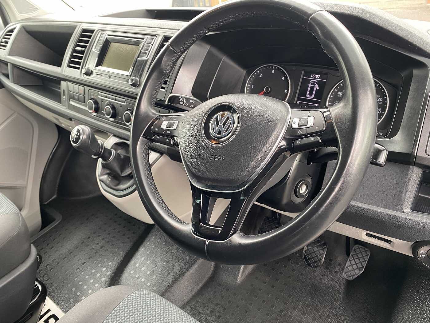 Volkswagen Transporter Kombi 2.0TDI 102PS EU6 T30 HL BMT SWB