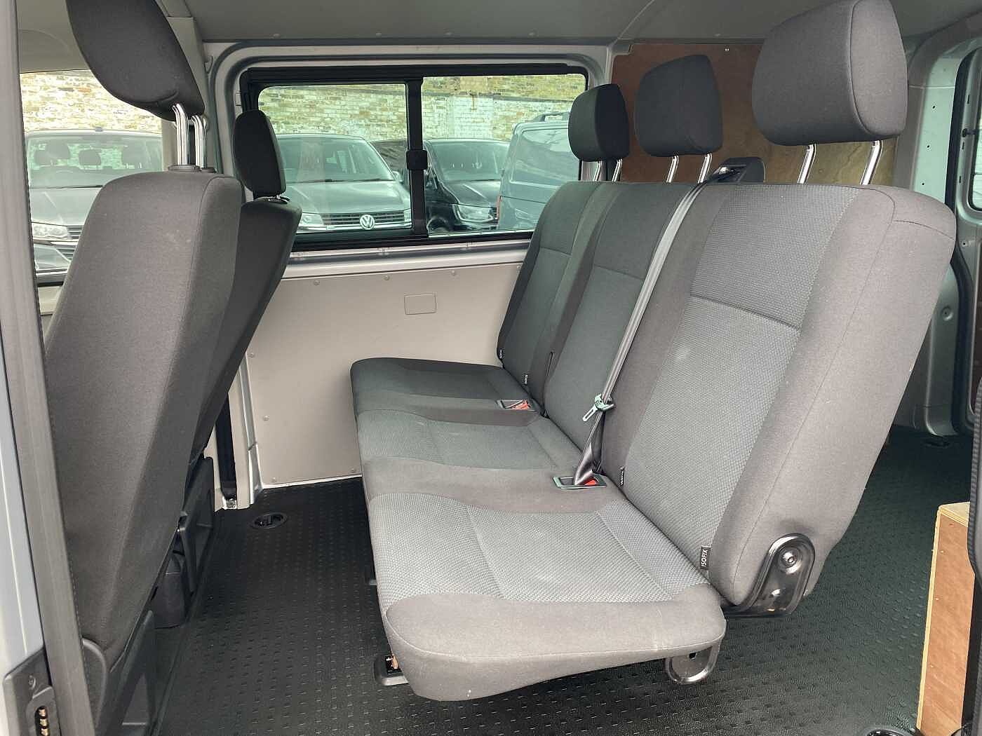 Volkswagen Transporter Kombi 2.0TDI 102PS EU6 T30 HL BMT SWB