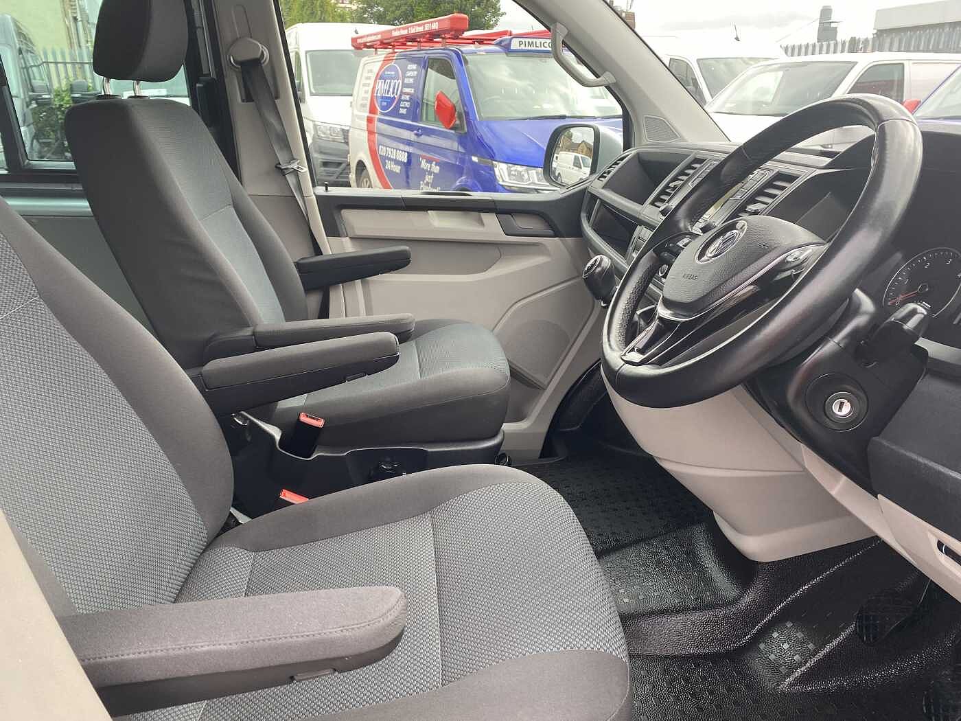Volkswagen Transporter Kombi 2.0TDI 102PS EU6 T30 HL BMT SWB