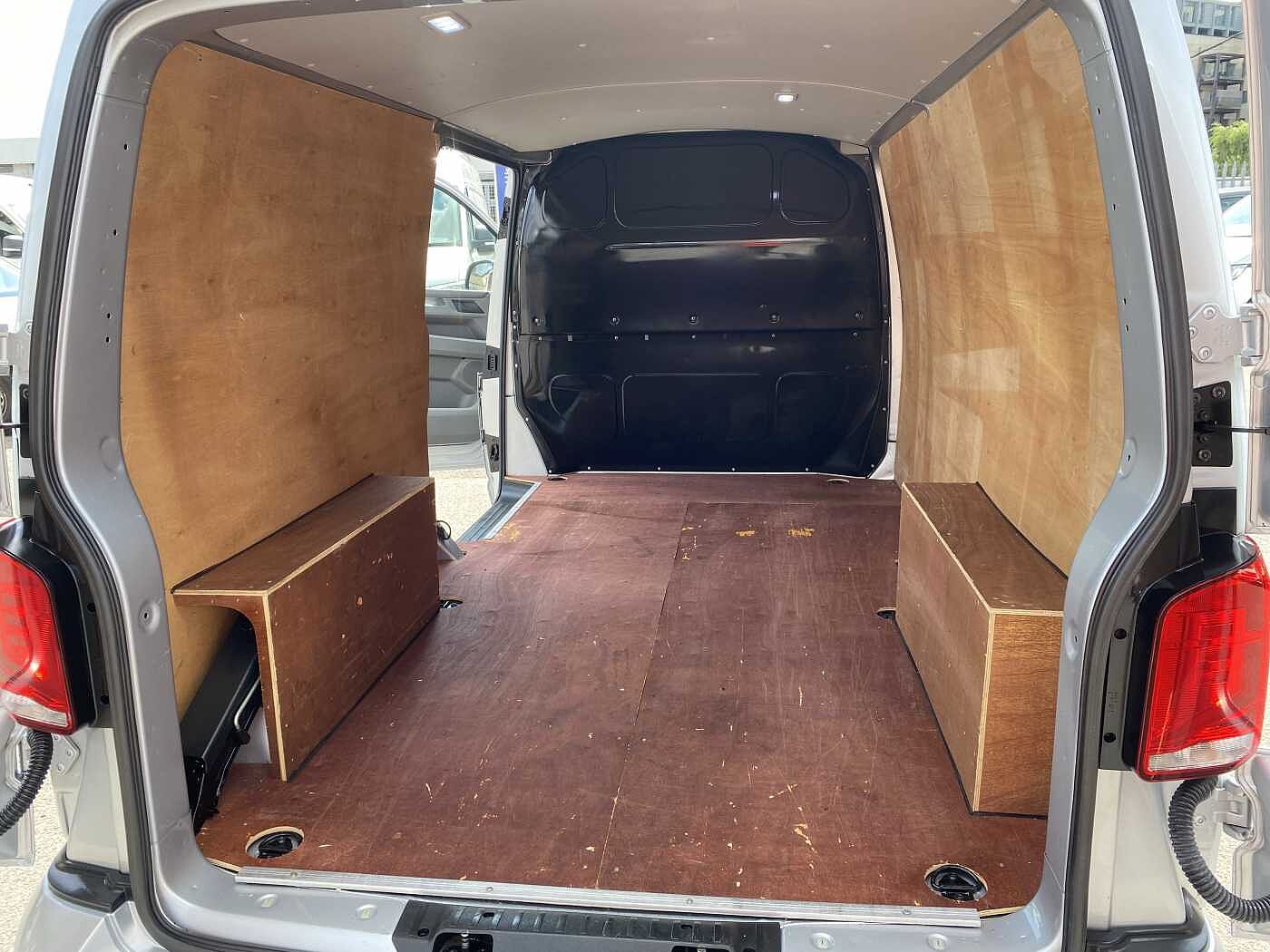 Volkswagen Transporter 2.0TDI (150PS)Eu6 T30 Highline LWB PV