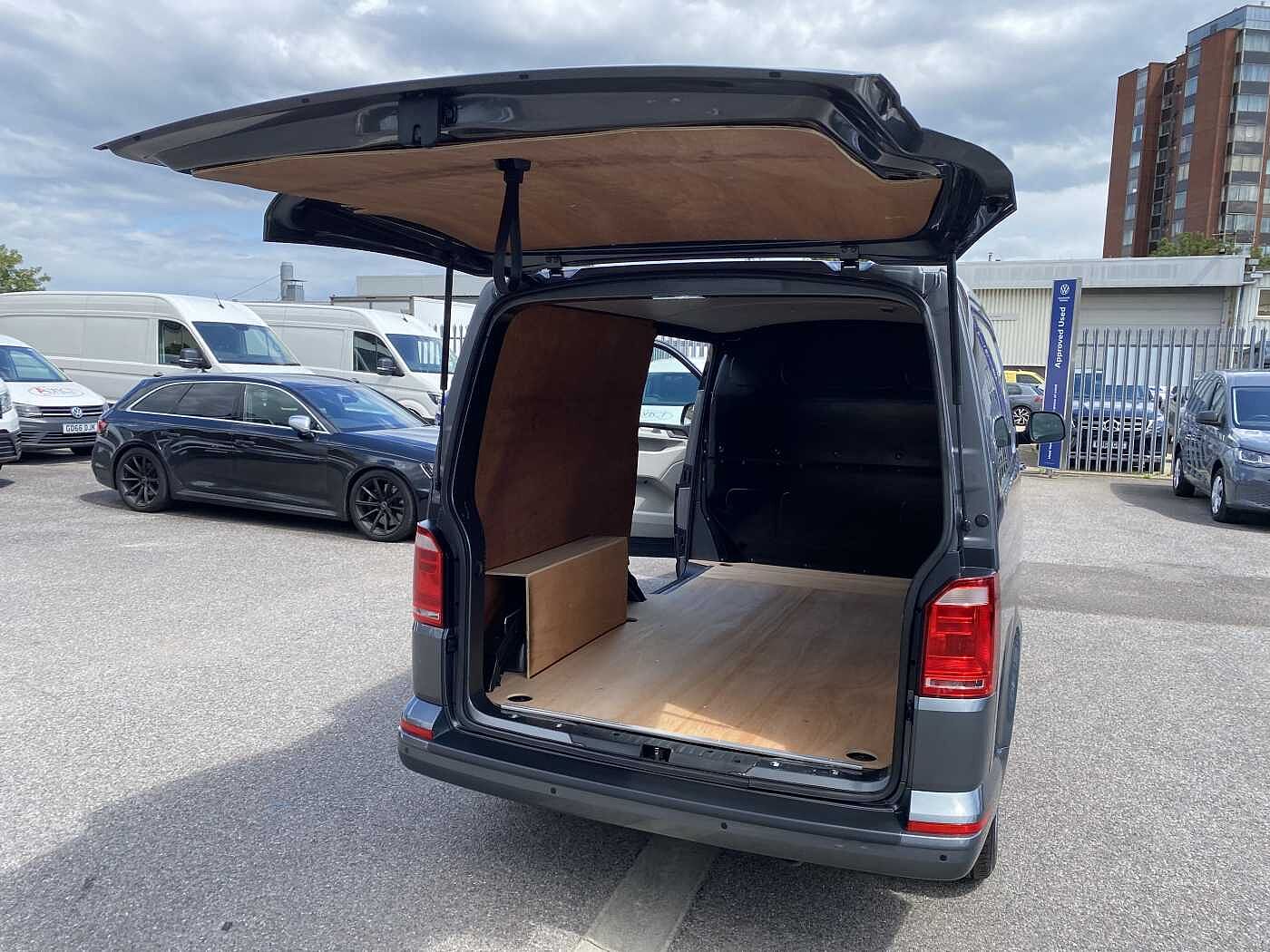 Volkswagen Transporter 2.0TDI (150PS)Eu6 T30 Highline LWB PV